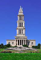 https://upload.wikimedia.org/wikipedia/commons/thumb/8/87/Front_View_of_George_Washington_Masonic_National_Memorial.jpg/407px-Front_View_of_George_Washington_Masonic_National_Memorial.jpg